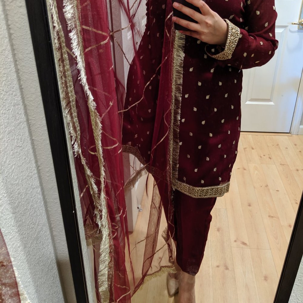 Indian Dress - Picture 2 of 3